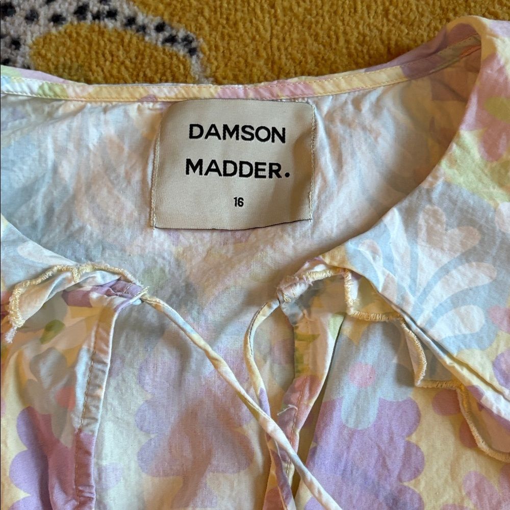 Damson Madder Shell Blouse in Floral Pastel Size 16 - Picture 2 of 4